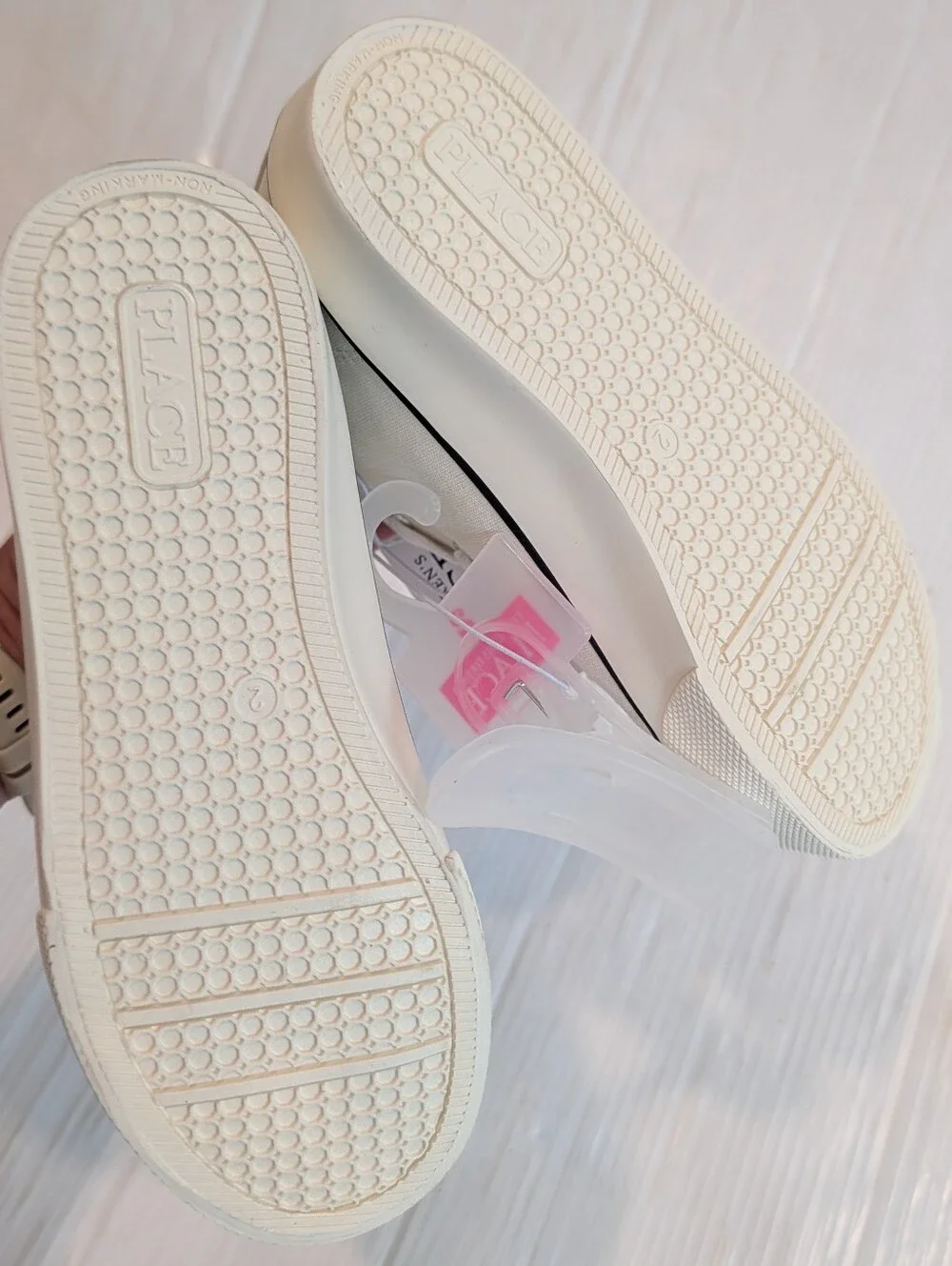 CHILDREN'S PLACE Kids High-Top Sneakers Cream with Pink Embroidered Flowers Sz 2